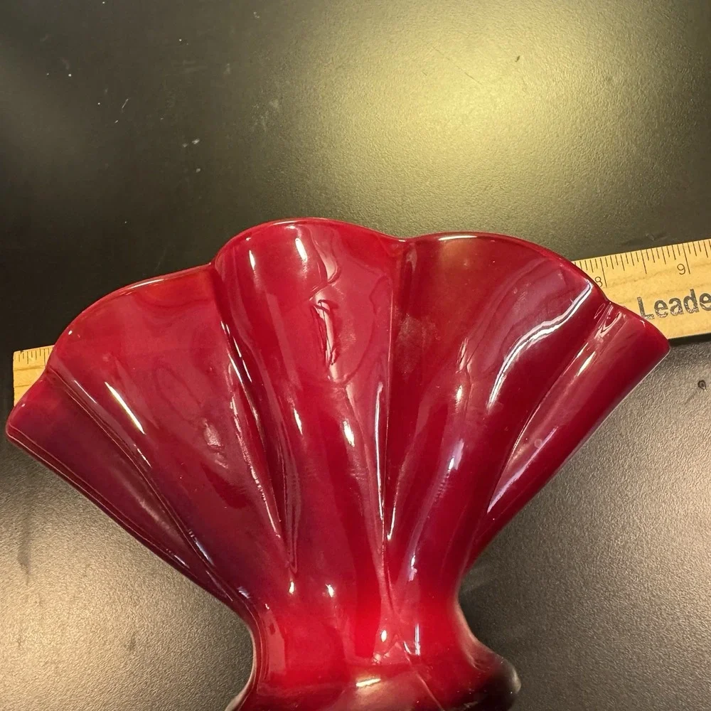 Fenton Vintage Mandarin‎ Red Fan Vase. Unmarked, No Damage